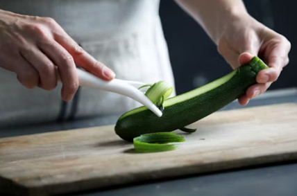 Кухня без вреда: кабачки в аэрогриле при подагре, ХПН и преддиабете