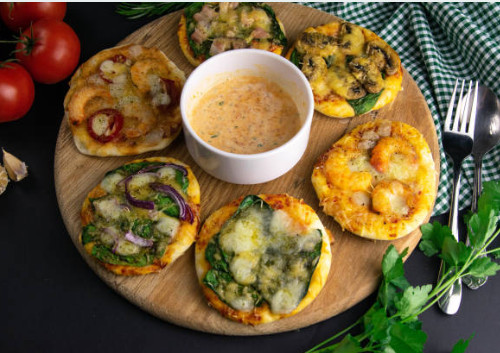 10 Flatbreads with Fillings and Sauce