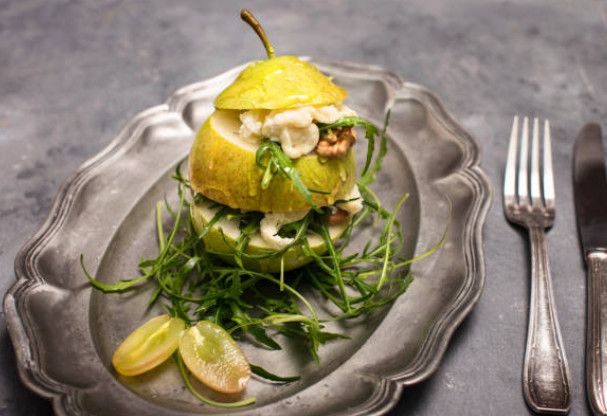 10 International Dishes with Pears