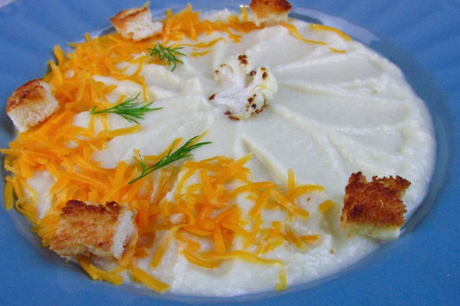 Soufflé with egg whites and cauliflower under lemon sauce Диетический рецепт, подходящий при ХПН, подагре и преддиабете — питательный, но лёгкий вариант, помогающий поддерживать здоровье без перегрузки почек.