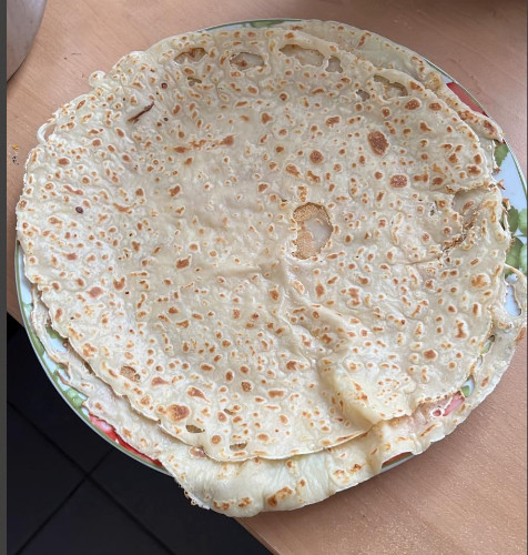 Блины на рисовой муке с яблочным пюре 