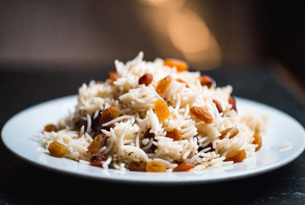 Индийский рис с изюмом